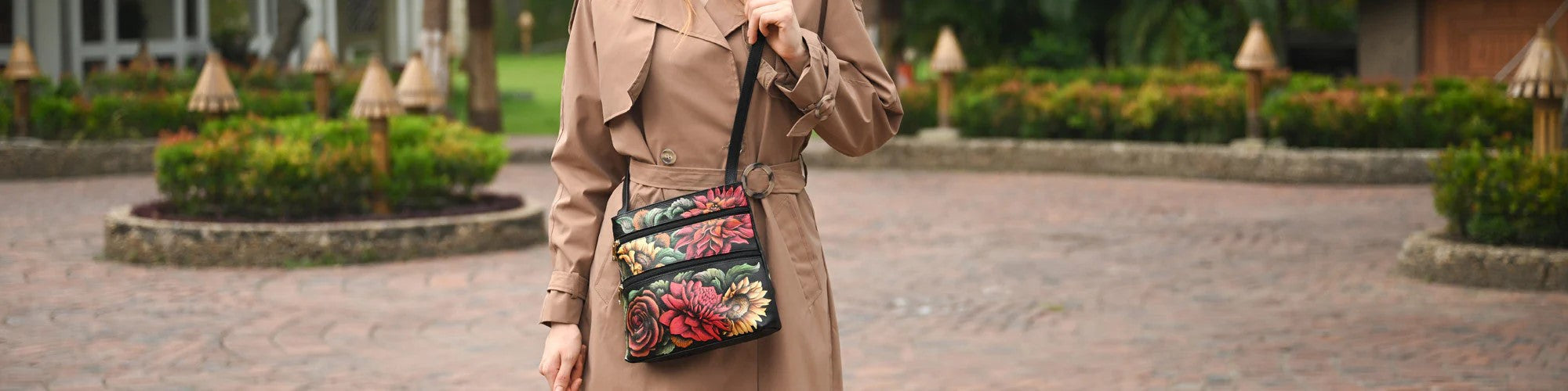 Herbstkollektion 2025 – Handbemaltes Leder, das Ihre Geschichte erzählt