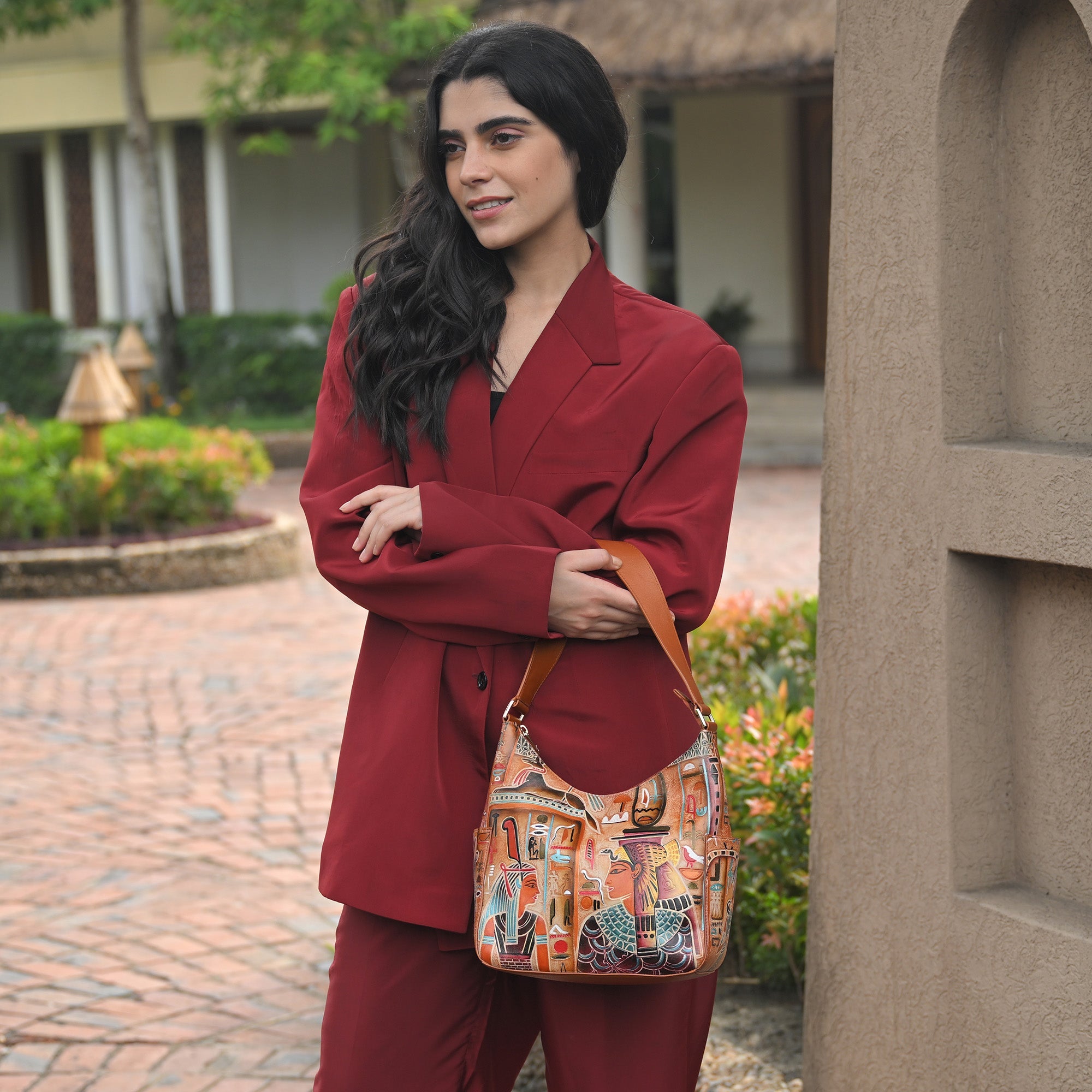 Classic Hobo With Side Pockets - 382