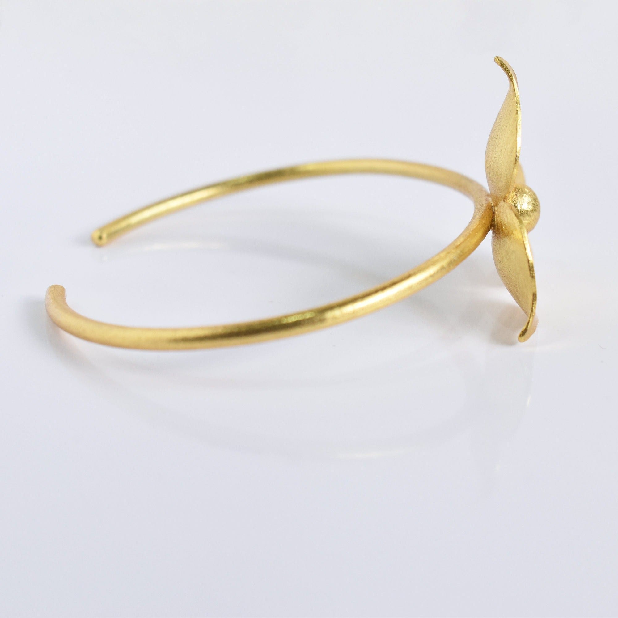 Golden Flower Bracelet - VBR0009